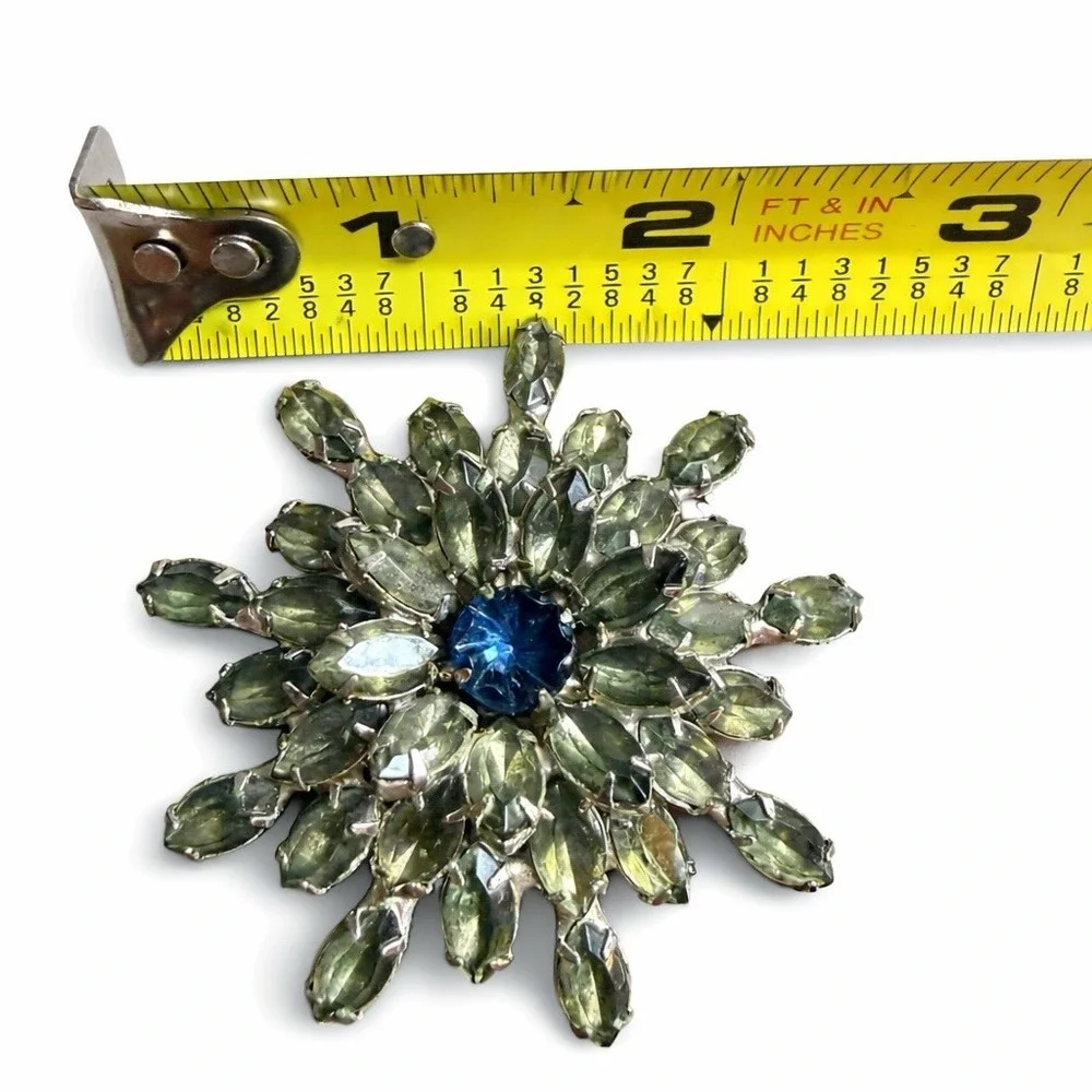 Vintage 50s/60s RARE marquise-cut Smokey Green Rhinestone Starburst Brooch/Pin